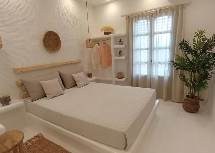 Evdion Naxos Town * Naxos City